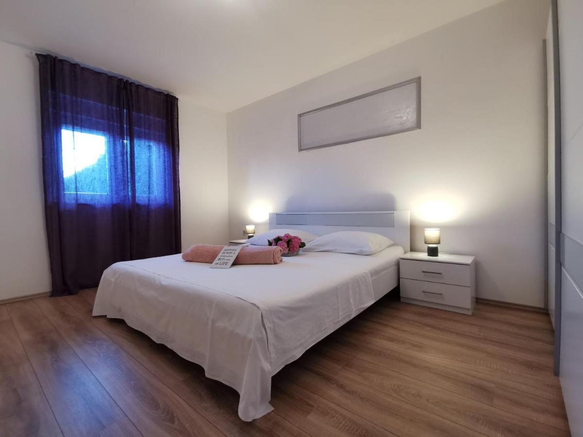 Appartement Leona *